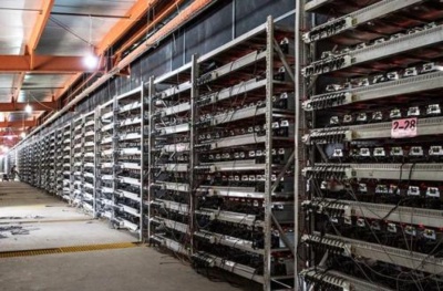A modern mining farm setup