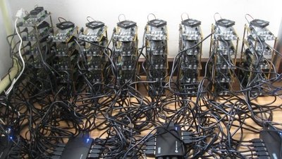 High-performance Bitcoin mining rig setup in France
