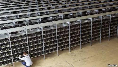 State-of-the-art mining rig operating in a professional mining hosting facility
